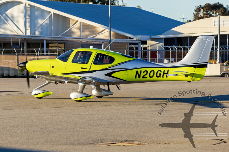 Cirrus Design Corp (N20GH) Cirrus SR22T G7 GTS taxiing at Wagga Wagga Airport (3)