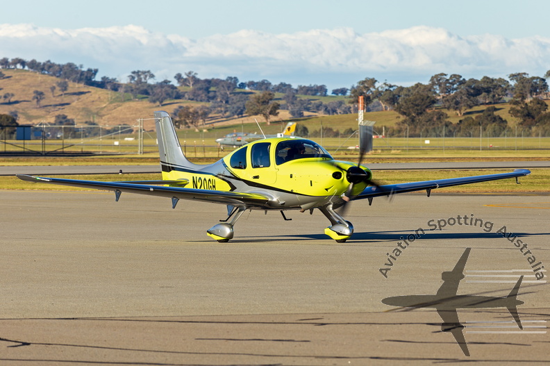 Cirrus Design Corp (N20GH) Cirrus SR22T G7 GTS taxiing at Wagga Wagga Airport